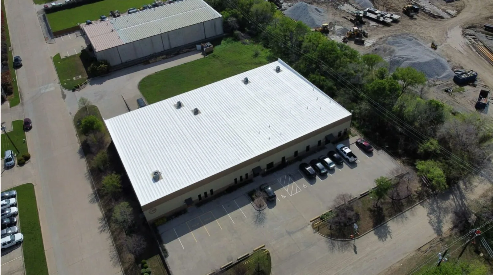Spray Foam Roofing in Fontana, CA Spray Foam Roofing in Fontana, CA